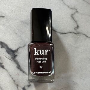 Londontown Kur Perfecting Nail Veil ✨ Cherry Cola